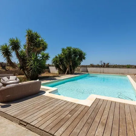 Belvilla By Oyo Pool Torre San Giovanni Villa *
