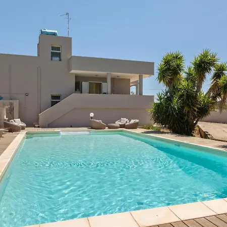 Belvilla By Oyo Pool Torre San Giovanni